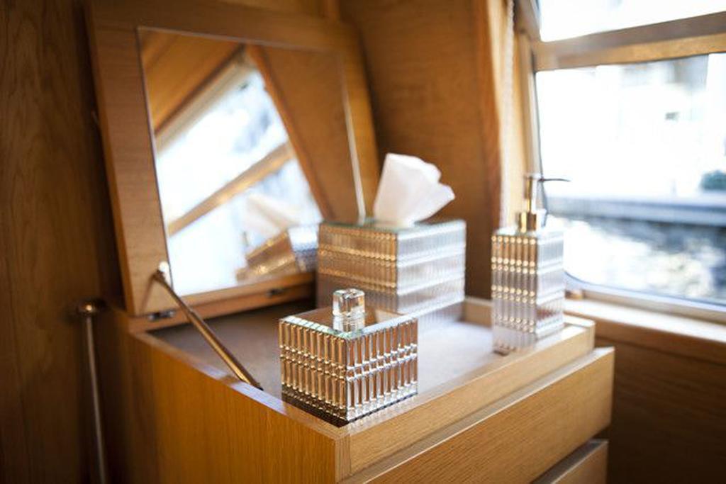 Отель Edinburgh - Houseboats Экстерьер фото